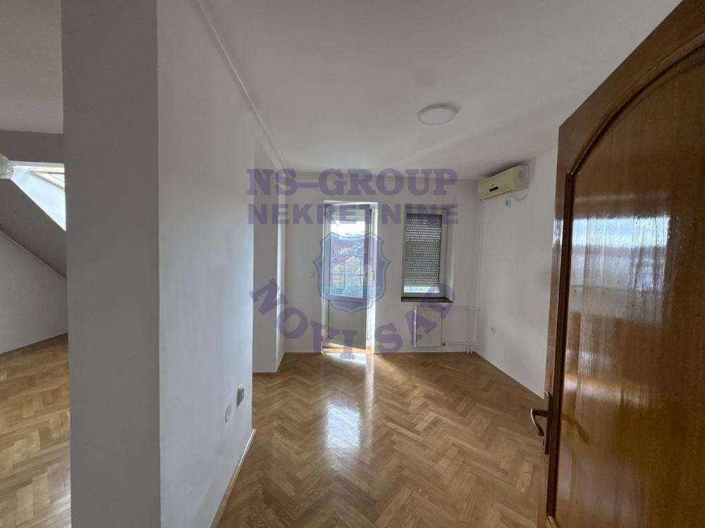 Slika 3 - Trosoban Nova Detelinara - 91m2 !