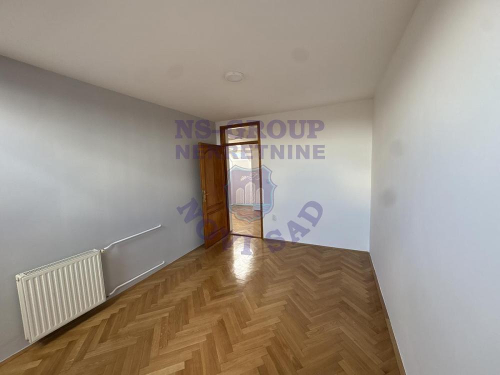 Slika 10 - Trosoban Nova Detelinara - 91m2 !