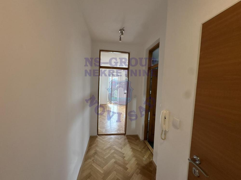 Slika 4 - Trosoban Nova Detelinara - 91m2 !