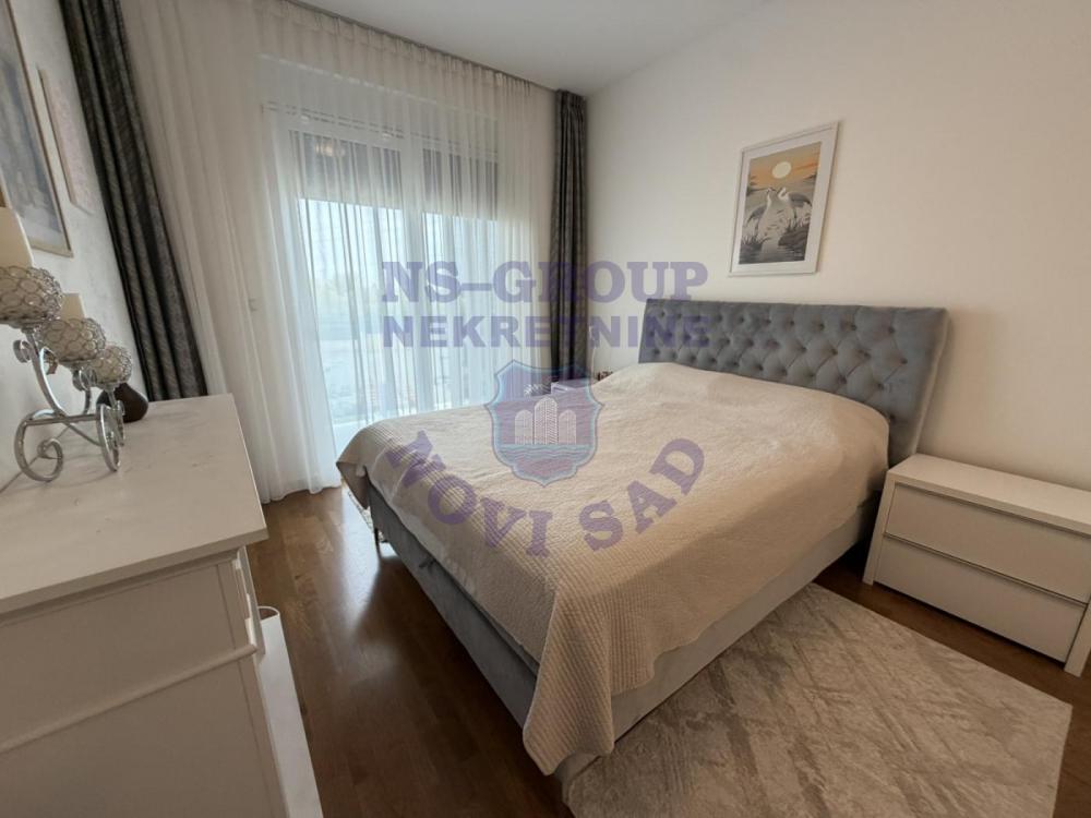 Slika 7 - LUX PORODICAN + GARAZA + 2 P. MESTA