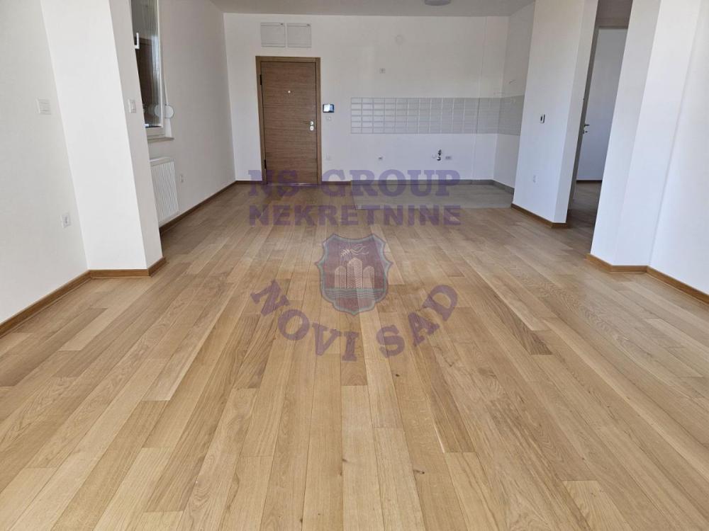 Slika 2 - Četvorosoban, 90m2, Podbara Novi Sad, sa terasom, ima lift
