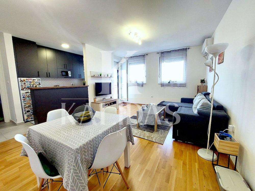 Slika 2 - Stan,NOVI SAD,ADICE,kv: 48, € 113300, ID: 1009060