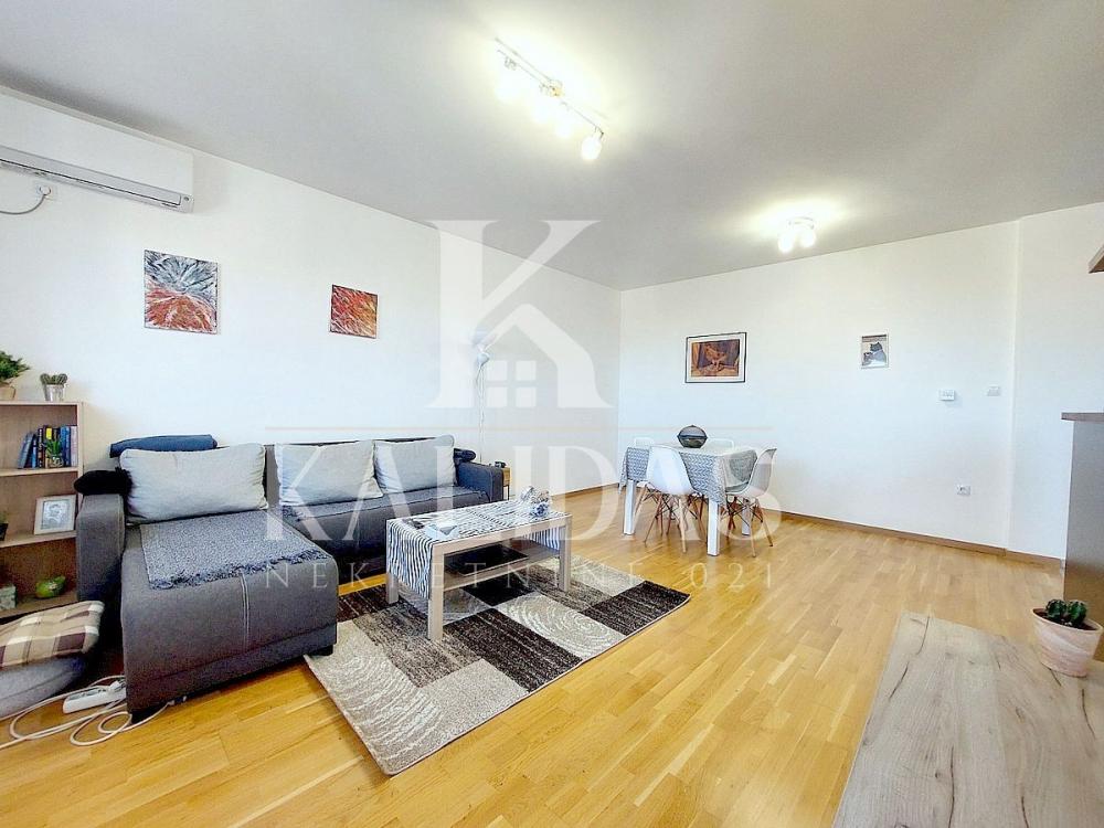 Slika 3 - Stan,NOVI SAD,ADICE,kv: 48, € 113300, ID: 1009060