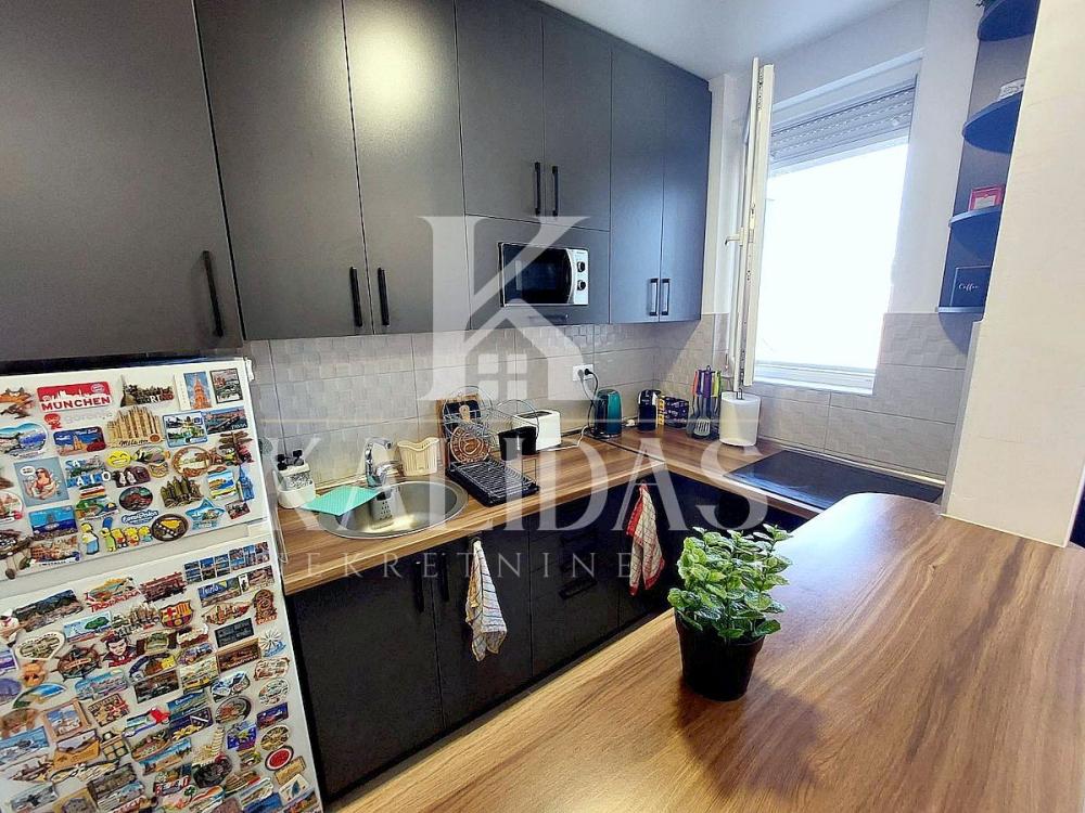 Slika 9 - Stan,NOVI SAD,ADICE,kv: 48, € 113300, ID: 1009060