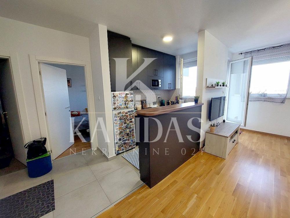 Slika 7 - Stan,NOVI SAD,ADICE,kv: 48, € 113300, ID: 1009060