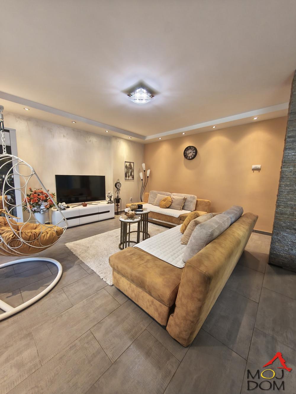 Slika 4 - Stan,NOVI SAD,NOVO NASELJE,kv: 90, € 242050, ID: 1032951