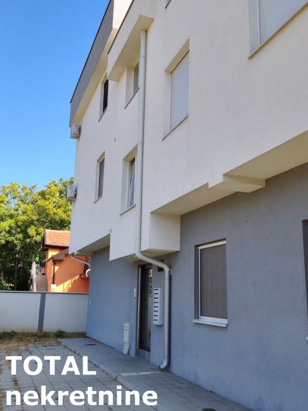 Slika 11 - Stan,PETROVARADIN,TEKIJE,kv: 72.00, € 169000, ID: 1103293