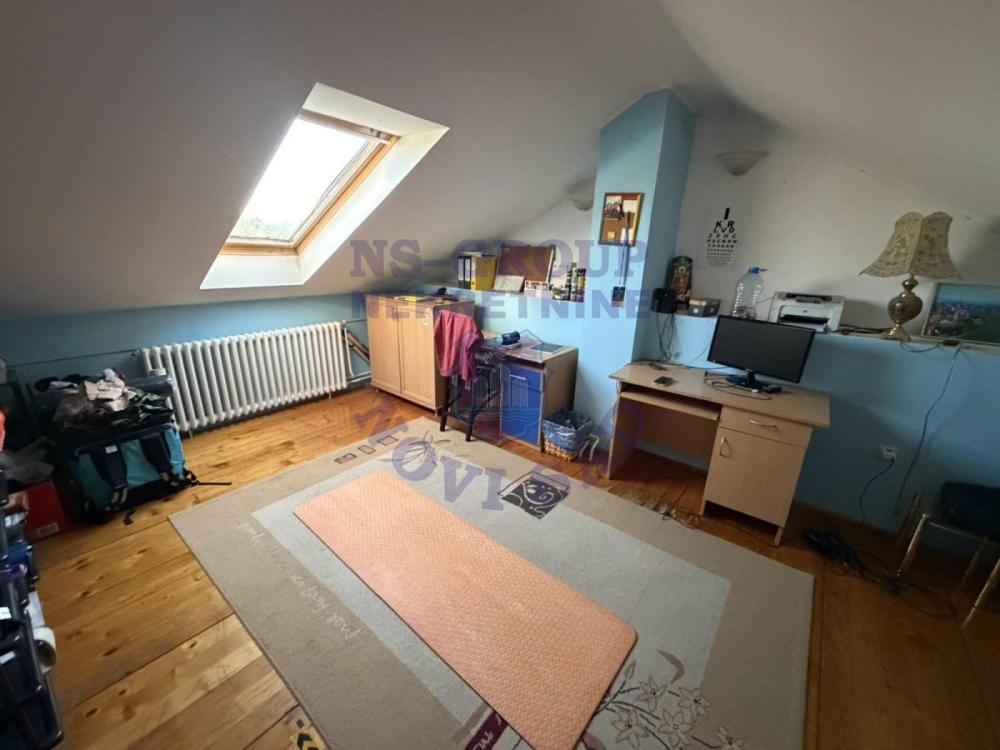 Slika 7 - Trosoban, 80m2, Novo naselje Novi Sad, sa terasom
