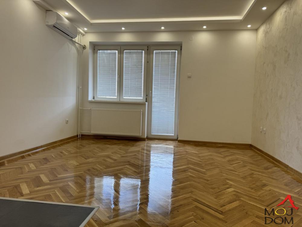 Slika 2 - Stan,NOVI SAD,SOCIJALNO,kv: 43, € 154500, ID: 1032942