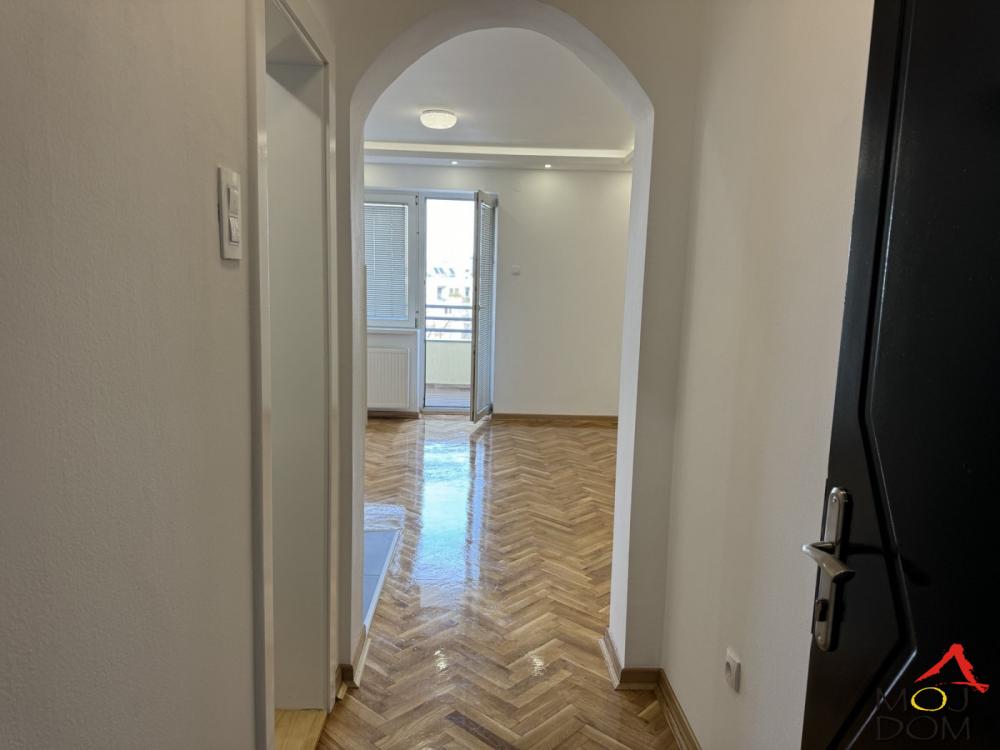 Slika 11 - Stan,NOVI SAD,SOCIJALNO,kv: 43, € 154500, ID: 1032942