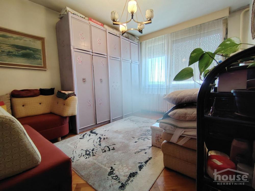 Slika 5 - Stan,NOVI SAD,BULEVAR,kv: 64.00, € 177000, ID: 1066417