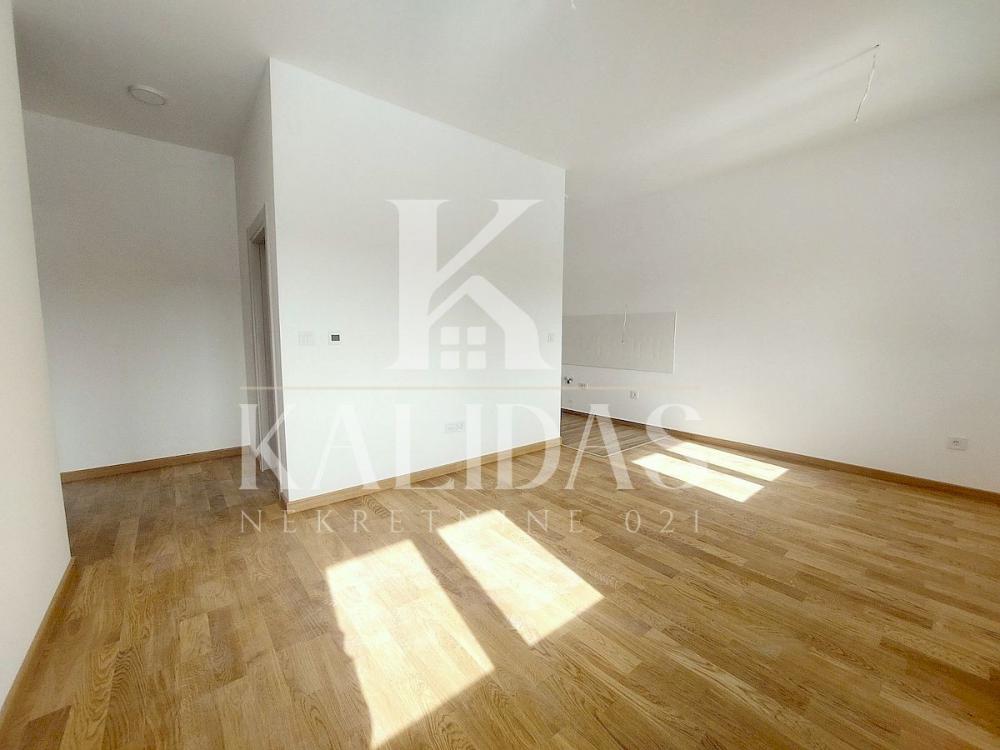 Slika 2 - Stan,NOVI SAD,PODBARA,kv: 40, € 132860, ID: 1009062