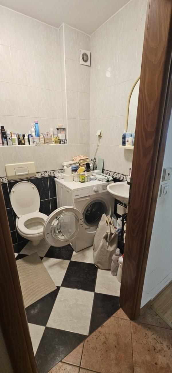 Slika 10 - Dvoiposoban, 44m2, Detelinara Novi Sad, sa terasom, ima lift