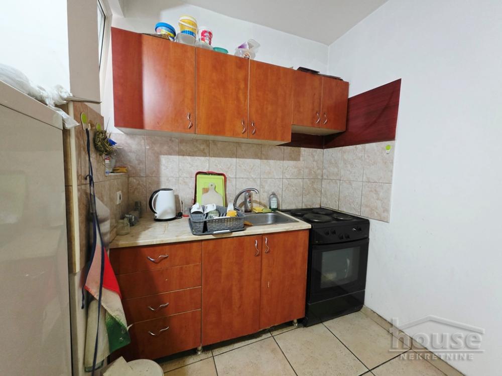 Slika 3 - Stan,NOVI SAD,PODBARA,kv: 147.00, € 220000, ID: 1066319