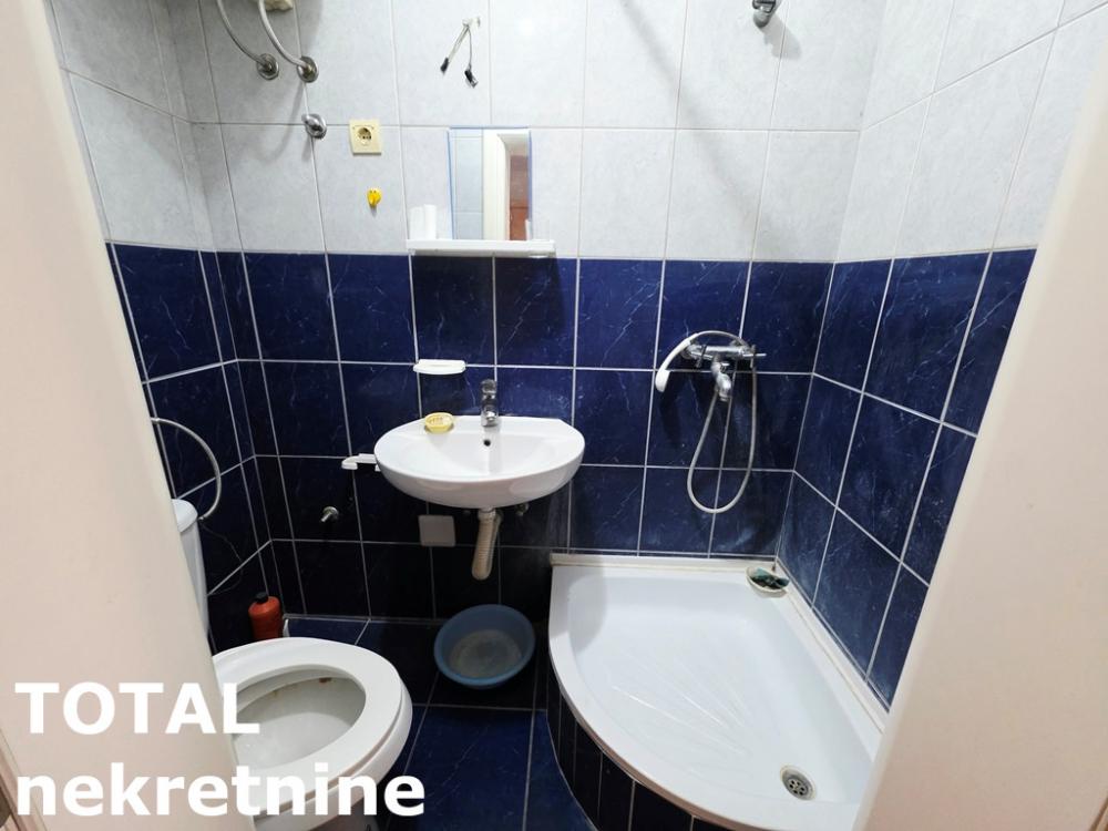Slika 7 - Stan,NOVI SAD,PODBARA,kv: 147.00, € 220000, ID: 1103165