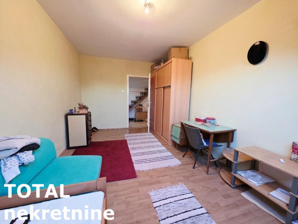 Slika 9 - Stan,NOVI SAD,PODBARA,kv: 147.00, € 220000, ID: 1103165