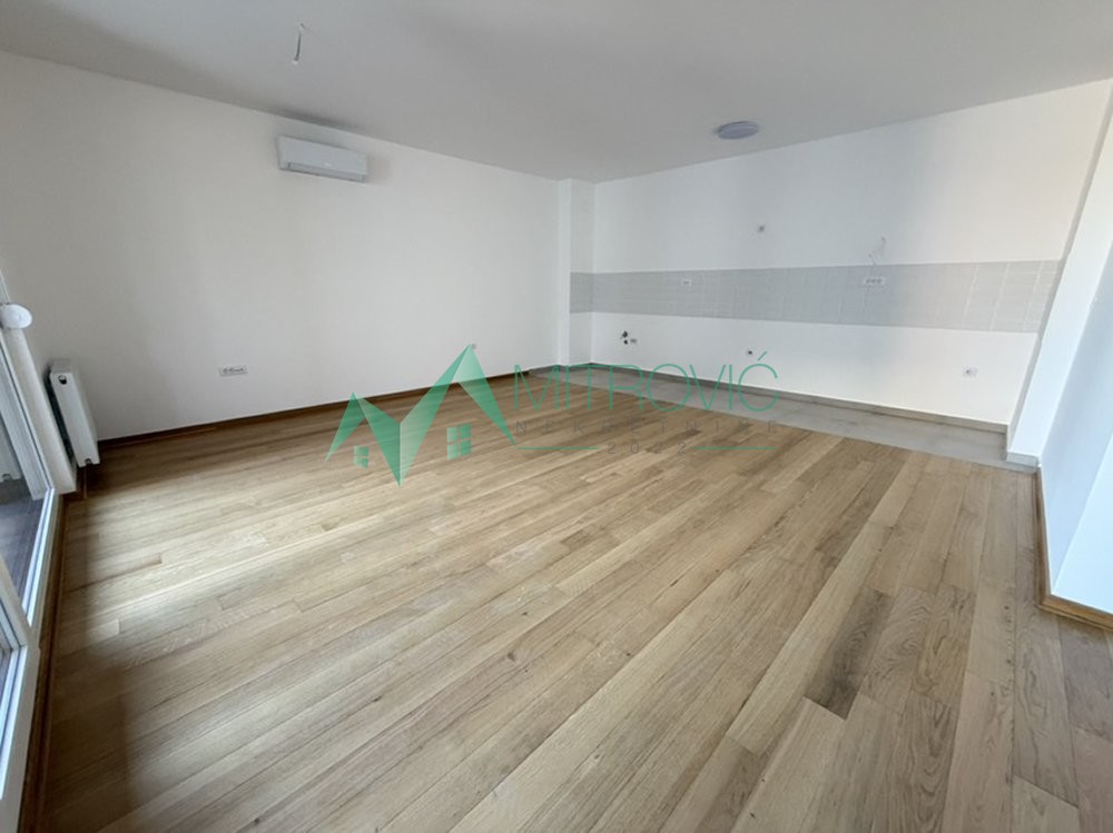 Slika 1 - Novi Sad, Podbara - Nov, neuseljavan, veoma komforan troiposoban stan (šifra: 1004836) 