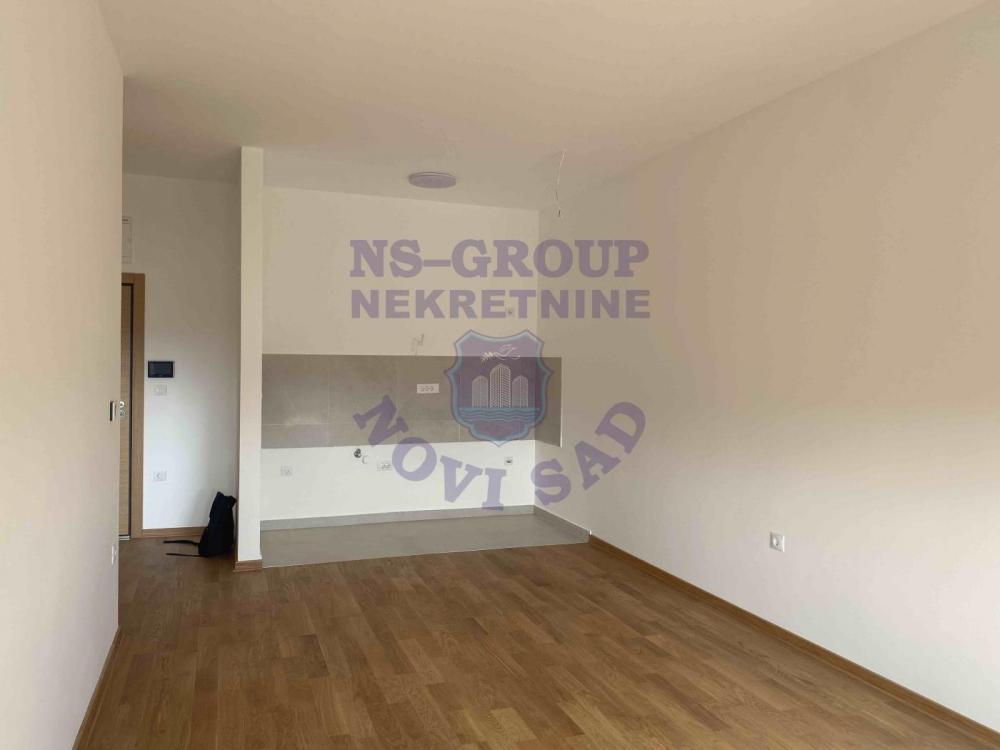 Slika 1 - Dvosoban, 44m2, Telep Novi Sad, sa terasom, ima lift