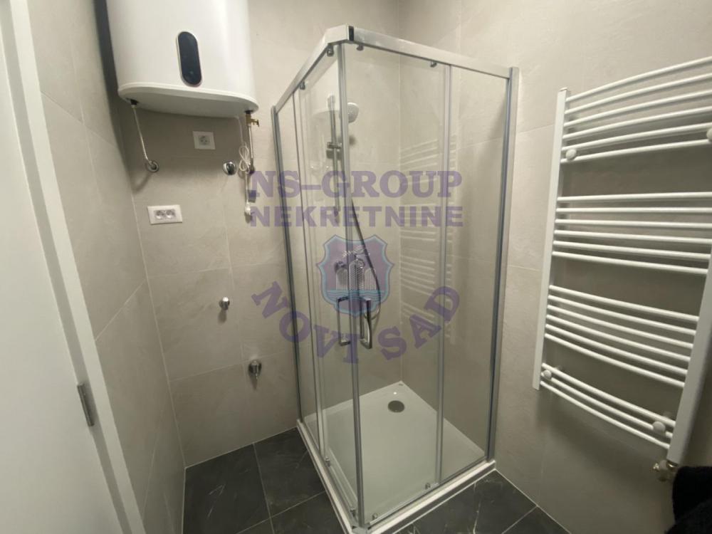Slika 4 - Dvosoban, 44m2, Telep Novi Sad, sa terasom, ima lift
