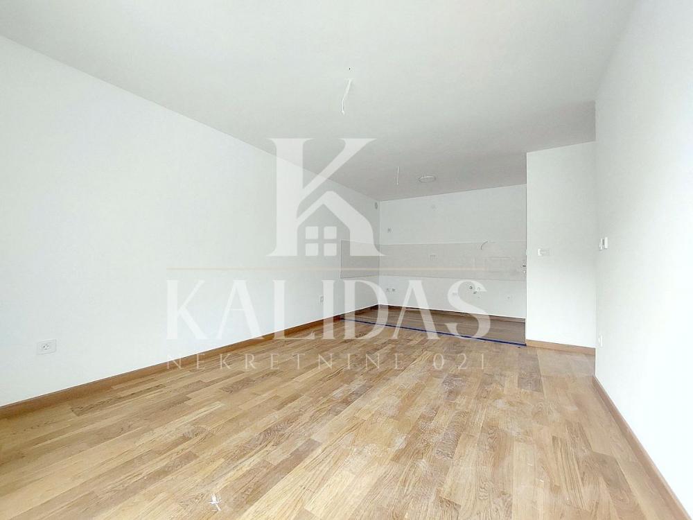 Slika 1 - Stan,NOVI SAD,PODBARA,kv: 62, € 202500, ID: 1009063