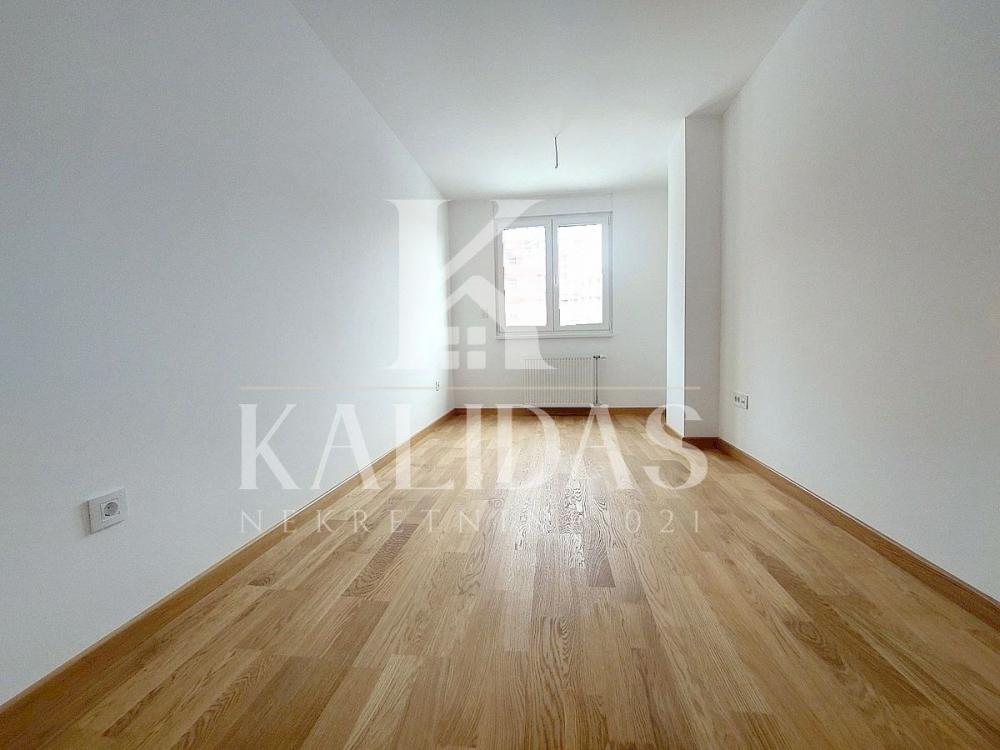 Slika 9 - Stan,NOVI SAD,PODBARA,kv: 62, € 202500, ID: 1009063