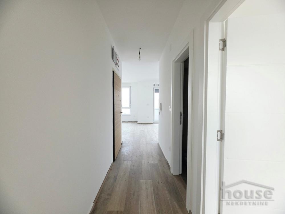 Slika 10 - Stan,NOVI SAD,KLISA,kv: 65.00, € 136500, ID: 1066478