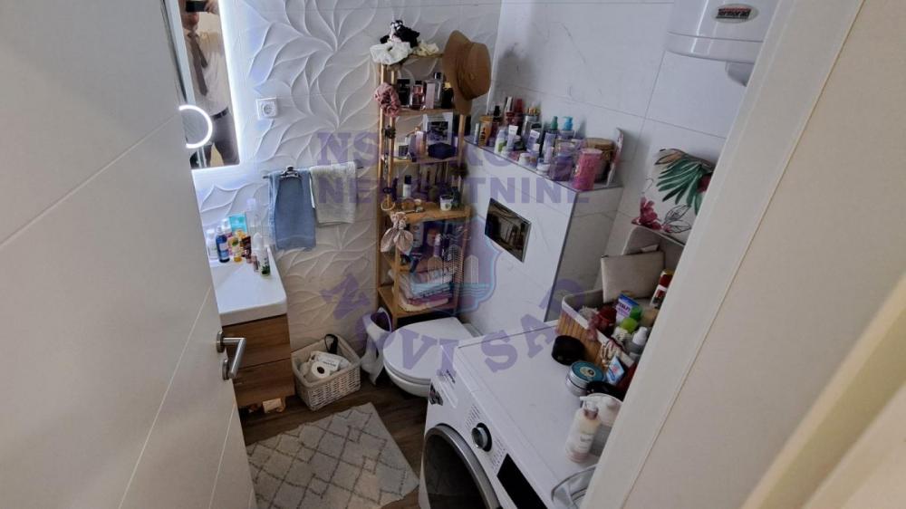 Slika 8 - Ekskluzivan duplex sa zasebnim liftom na mirnoj lokaciji u Petrovaradinu