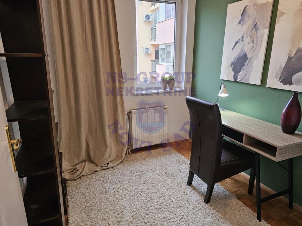 Slika 7 - Dvoiposoban kompletno namešten stan- Nova Detelinara! 580173