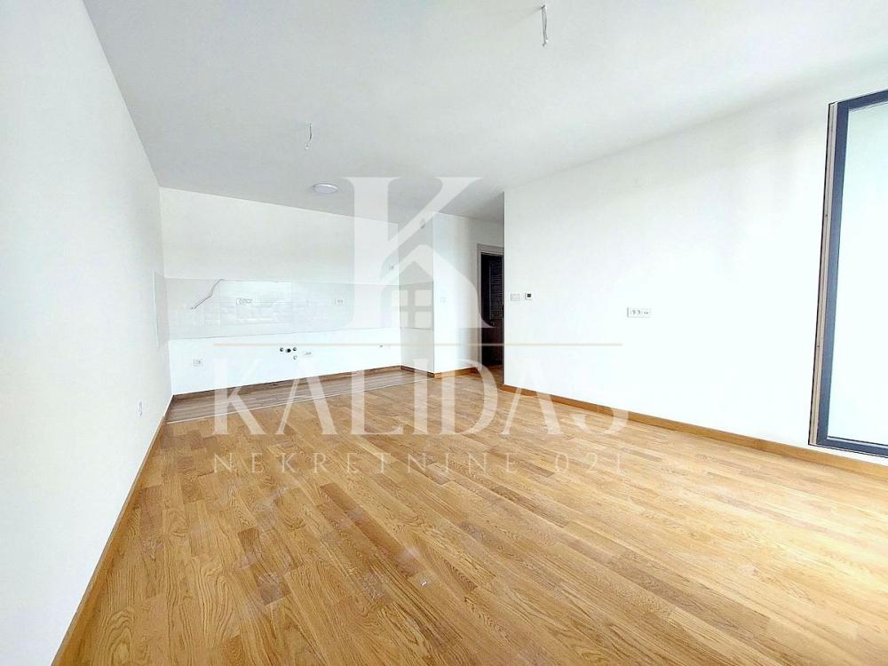 Slika 3 - Stan,NOVI SAD,PODBARA,kv: 66, € 218900, ID: 1009071