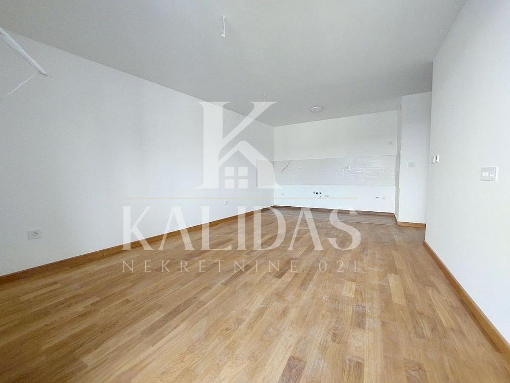 Slika 4 - Stan,NOVI SAD,PODBARA,kv: 66, € 218900, ID: 1009071