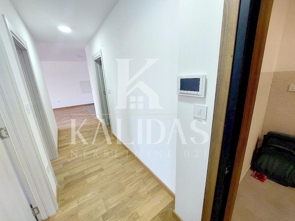 Slika 6 - Stan,NOVI SAD,PODBARA,kv: 66, € 218900, ID: 1009071