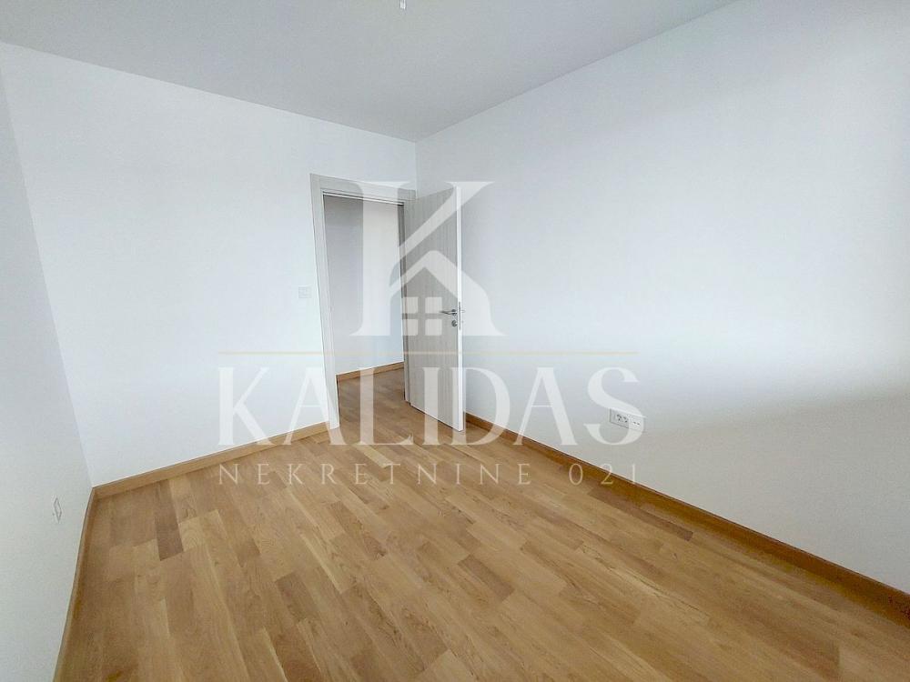 Slika 11 - Stan,NOVI SAD,PODBARA,kv: 66, € 218900, ID: 1009071