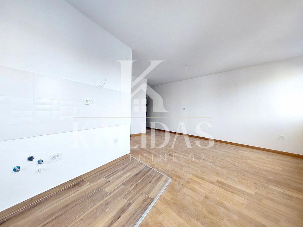 Slika 4 - Stan,NOVI SAD,PODBARA,kv: 41, € 135500, ID: 1009070