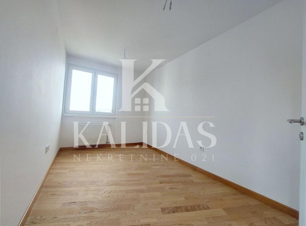 Slika 6 - Stan,NOVI SAD,PODBARA,kv: 41, € 135500, ID: 1009070