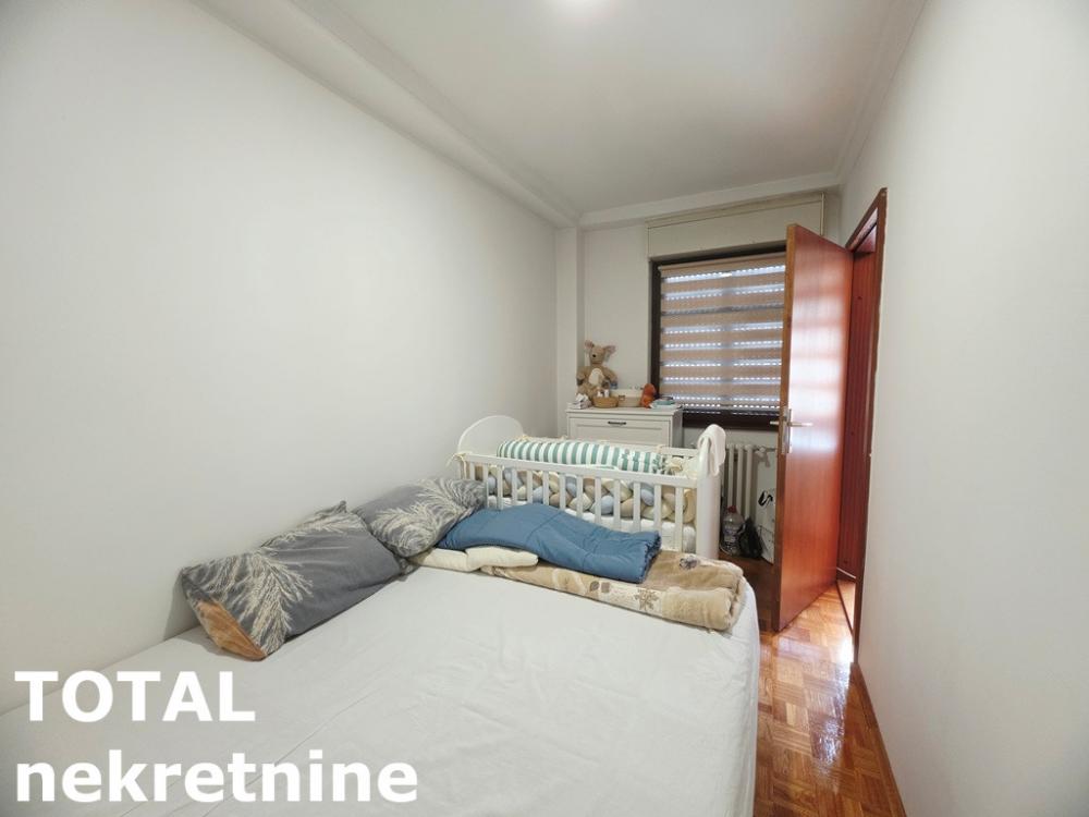 Slika 8 - Stan,NOVI SAD,CENTAR,kv: 48.00, € 170000, ID: 1103273