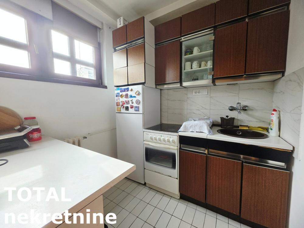 Slika 5 - Stan,NOVI SAD,CENTAR,kv: 48.00, € 170000, ID: 1103273