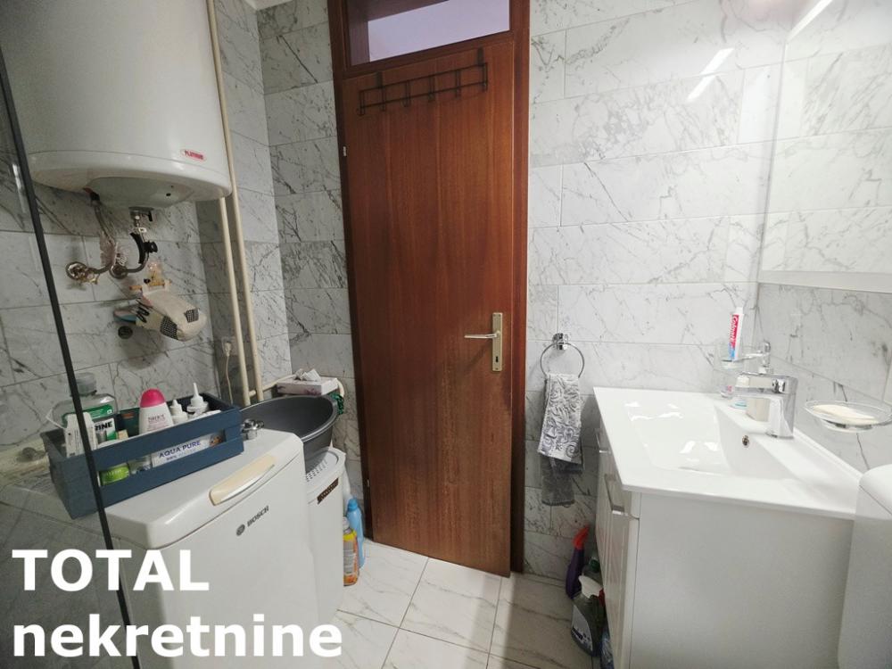 Slika 11 - Stan,NOVI SAD,CENTAR,kv: 48.00, € 170000, ID: 1103273