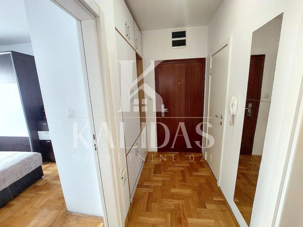 Slika 9 - Stan,NOVI SAD,NOVA DETELINARA,kv: 48, € 135900, ID: 1009072