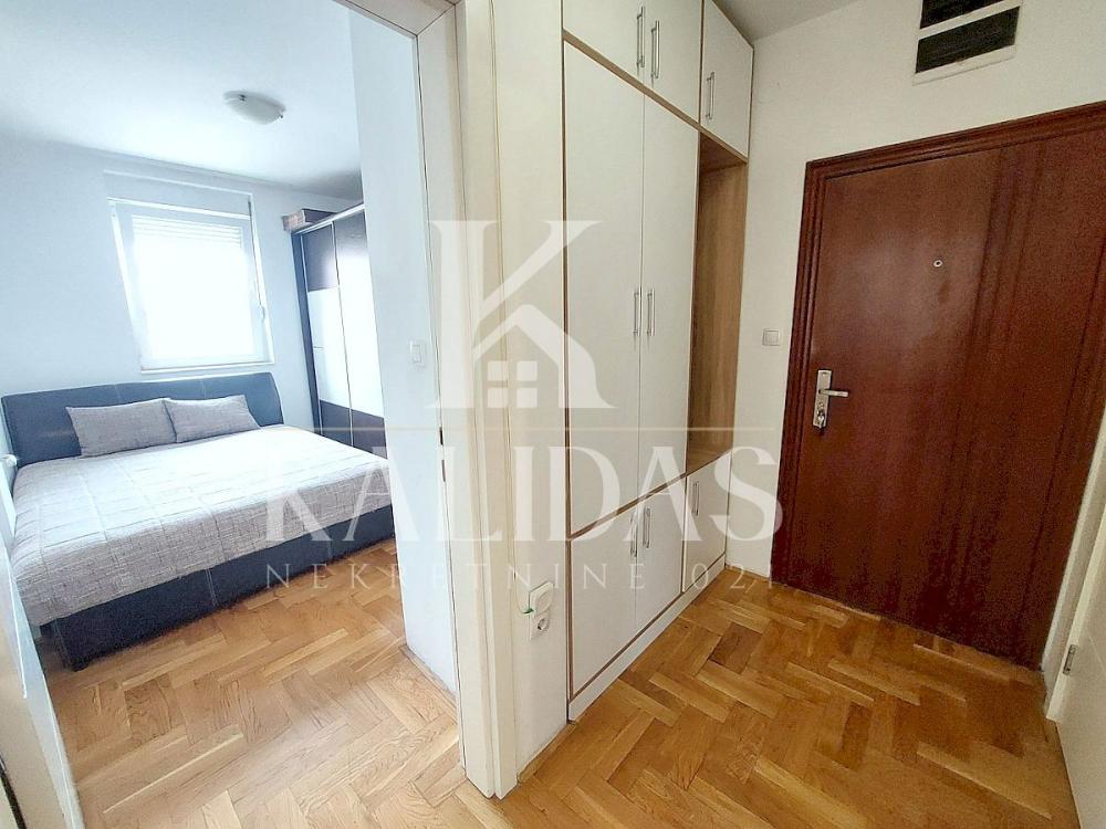 Slika 10 - Stan,NOVI SAD,NOVA DETELINARA,kv: 48, € 135900, ID: 1009072