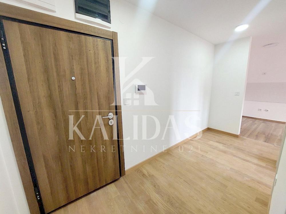 Slika 10 - Stan,NOVI SAD,PODBARA,kv: 53, € 173000, ID: 1009068
