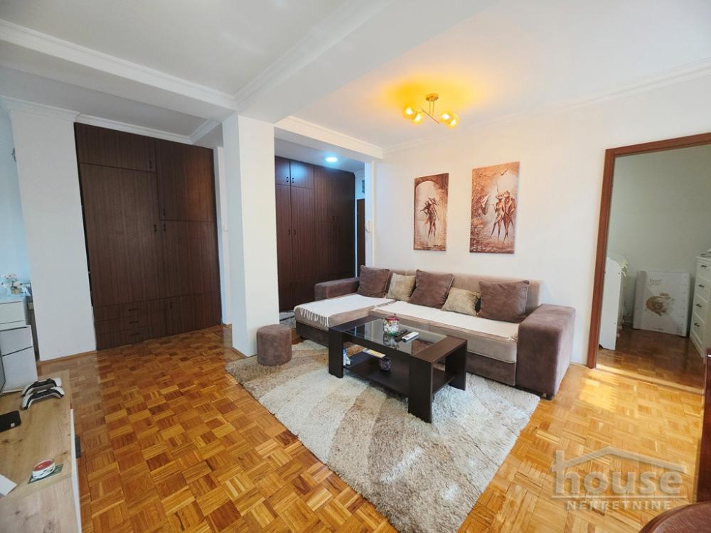 Slika 2 - Stan,NOVI SAD,CENTAR,kv: 48.00, € 170000, ID: 1066427