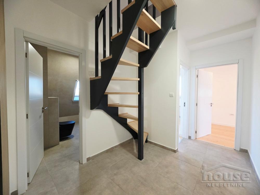 Slika 3 - Stan,NOVI SAD,DETELINARA,kv: 99.00, € 280000, ID: 1066315