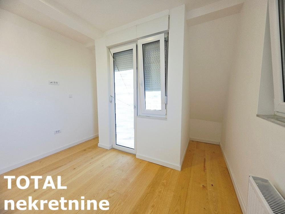 Slika 6 - Stan,NOVI SAD,DETELINARA,kv: 99.00, € 280000, ID: 1103161