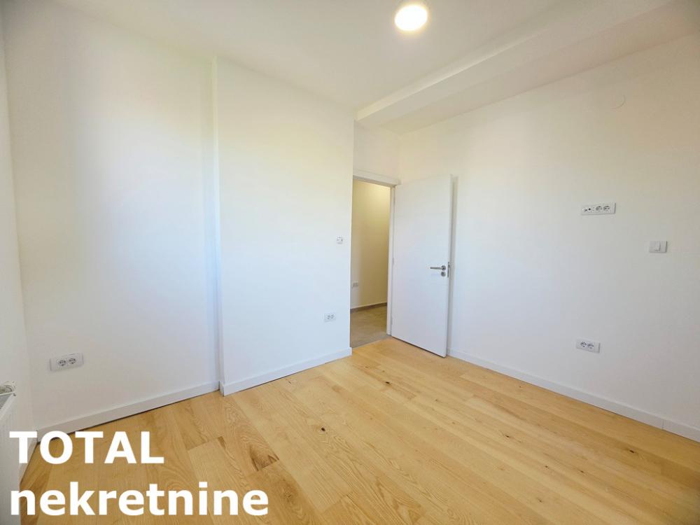 Slika 8 - Stan,NOVI SAD,DETELINARA,kv: 99.00, € 280000, ID: 1103161