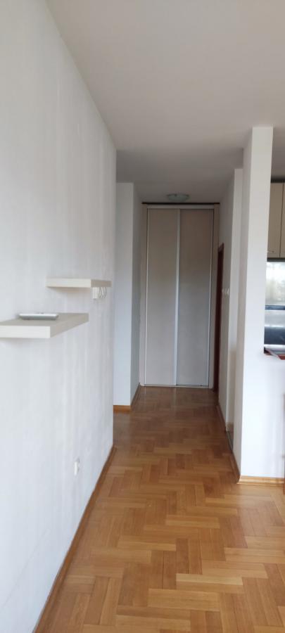 Slika 7 - Jednoiposoban, 53m2, Detelinara Novi Sad, sa terasom, ima lift