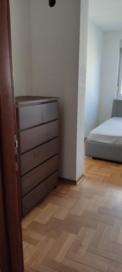 Slika 5 - Jednoiposoban, 53m2, Detelinara Novi Sad, sa terasom, ima lift