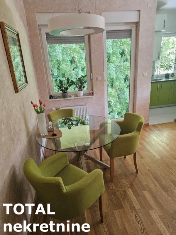 Slika 1 - Stan,NOVI SAD,CENTAR,kv: 45.00, € 180000, ID: 1103120