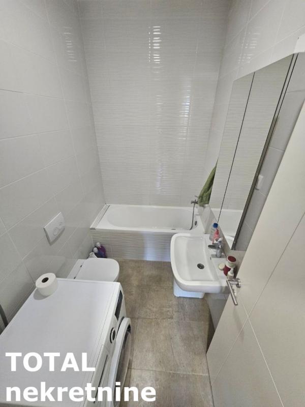 Slika 4 - Stan,NOVI SAD,CENTAR,kv: 45.00, € 180000, ID: 1103120