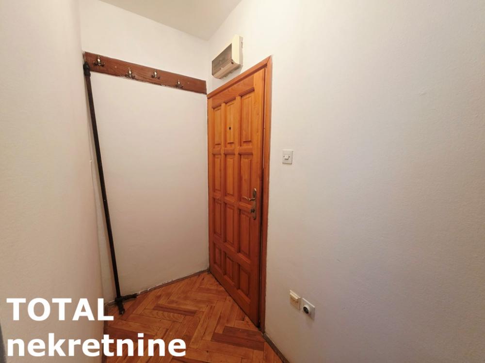 Slika 9 - Stan,NOVI SAD,NOVA DETELINARA,kv: 32.00, € 90000, ID: 1103094
