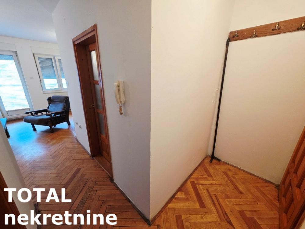 Slika 8 - Stan,NOVI SAD,NOVA DETELINARA,kv: 32.00, € 90000, ID: 1103094